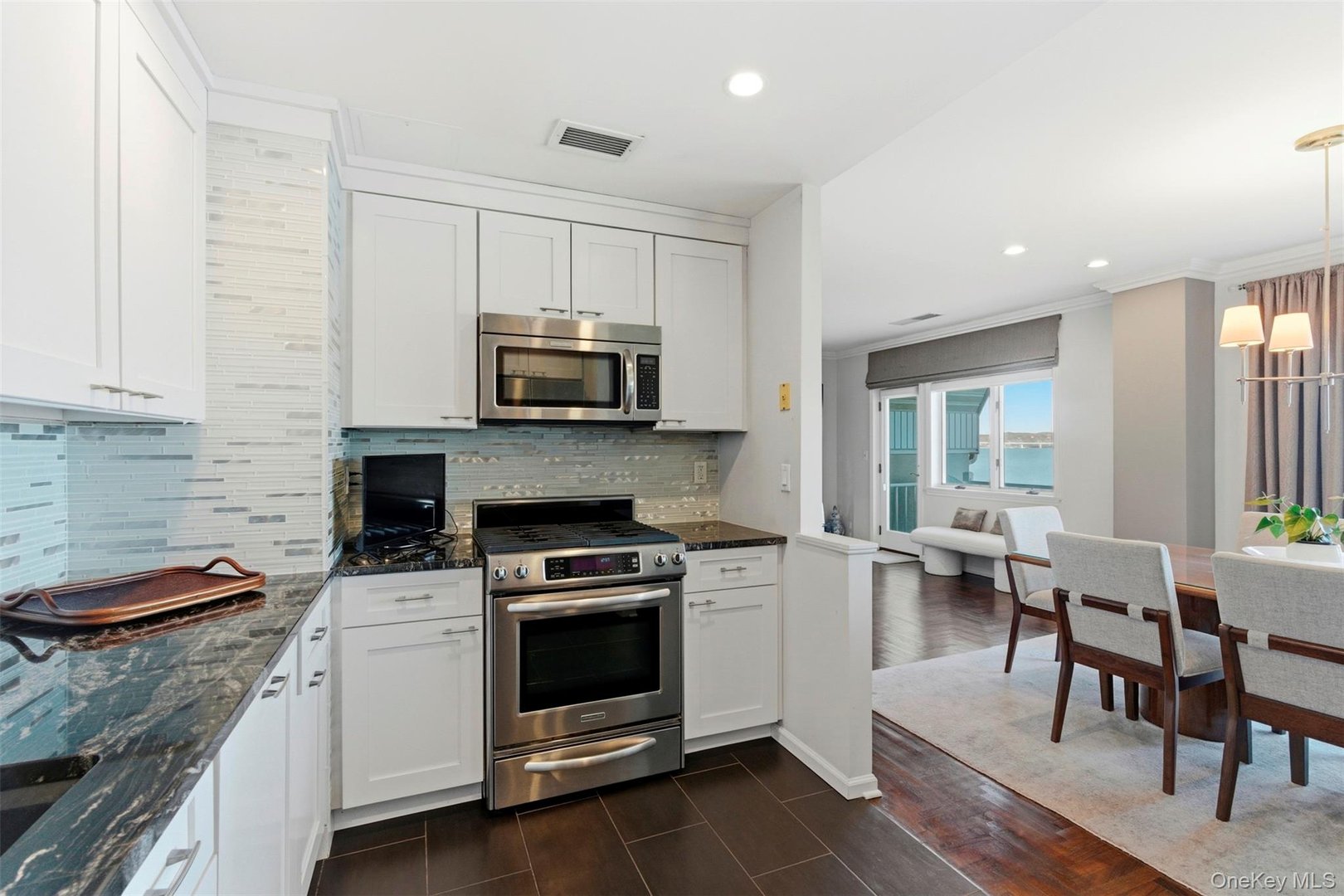 510 Devries Court Photo 4