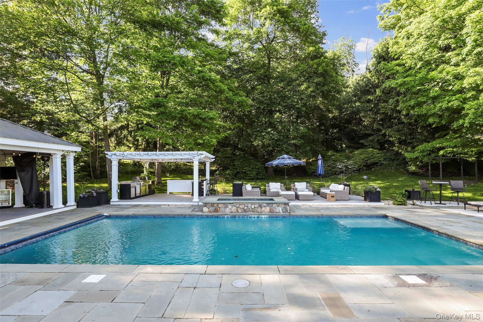 2 Cerf Lane Photo 38