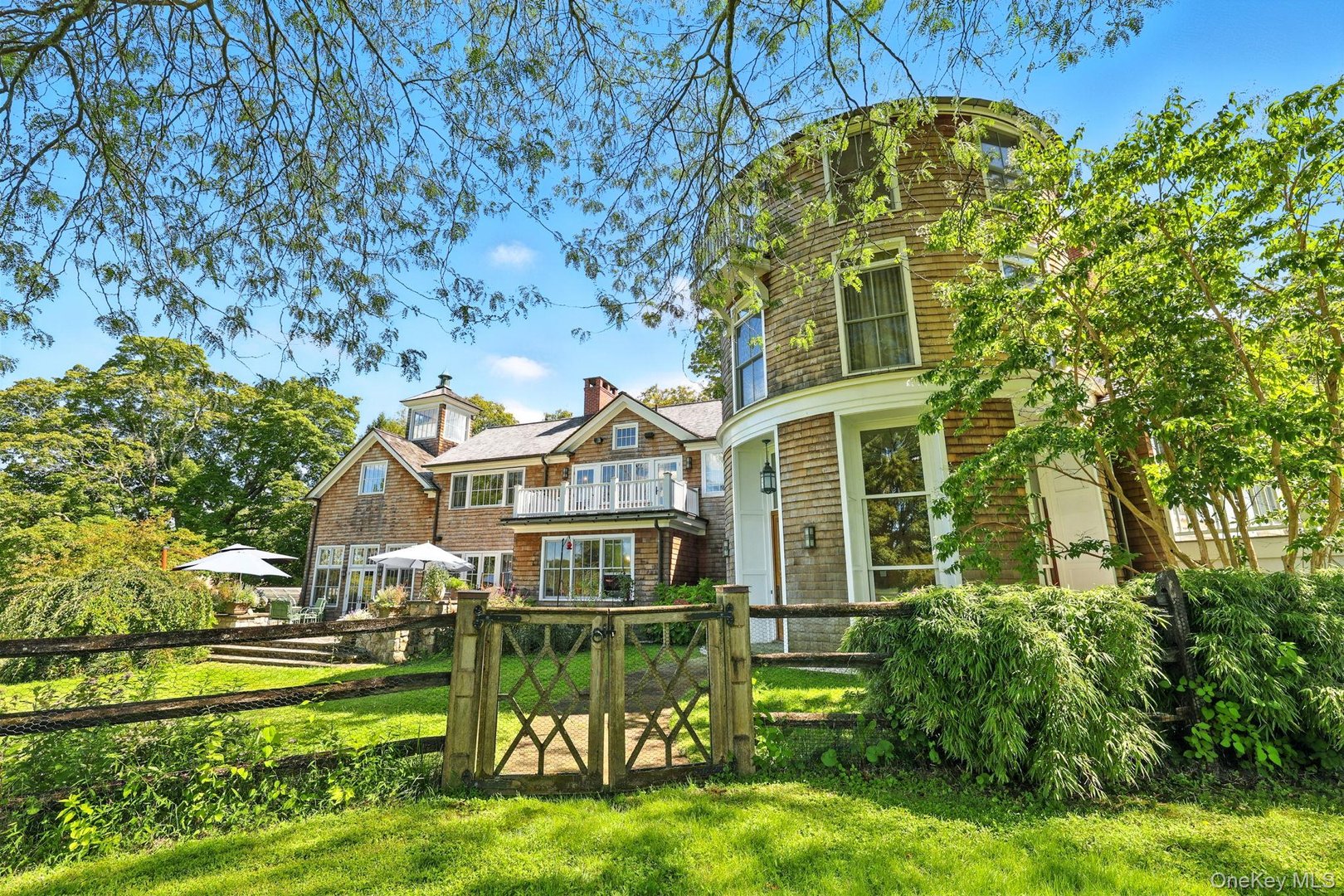 11 Carriage House Road Photo 2