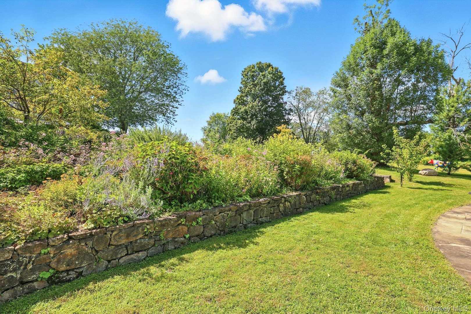 11 Carriage House Road Photo 37