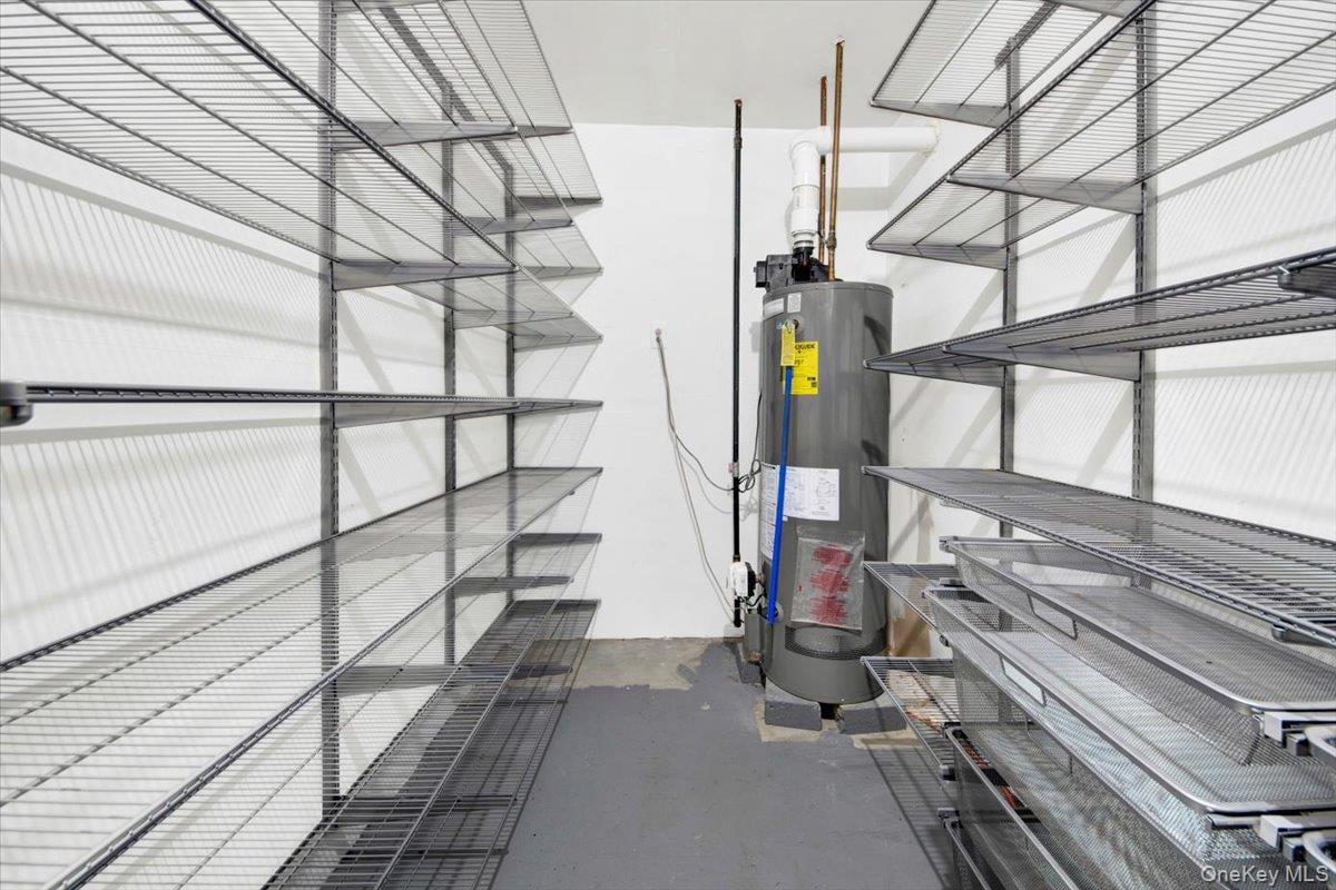 52 Sears Avenue Photo 11