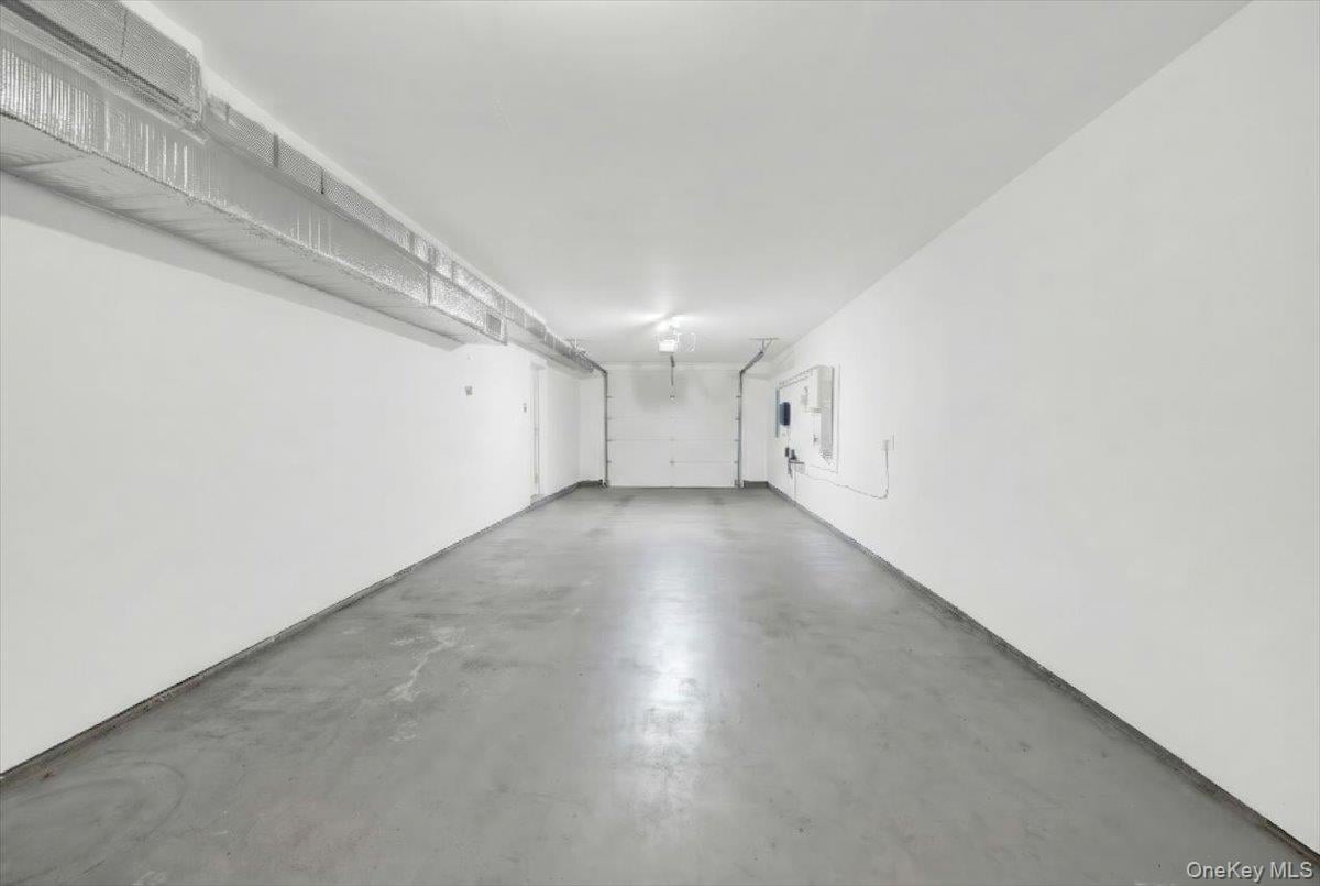 52 Sears Avenue Photo 36