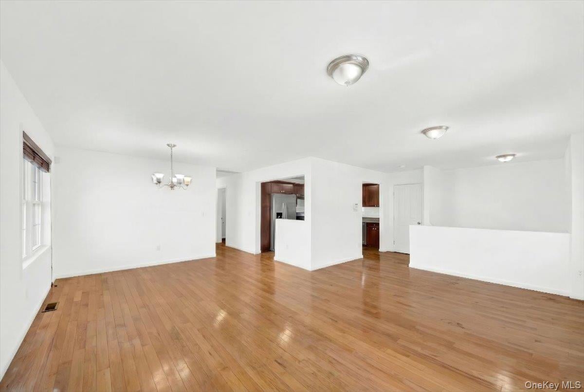 52 Sears Avenue Photo 14