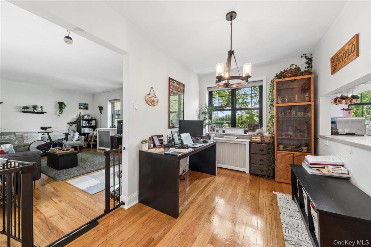 14 Manchester Road  #2L Photo 9