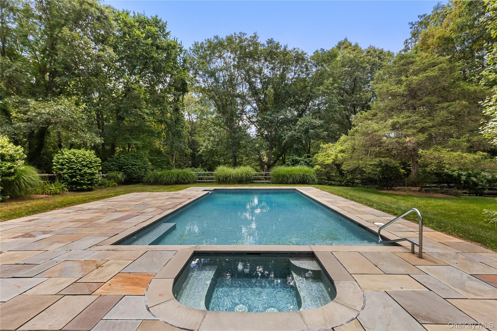 175 Finch Road Photo 2