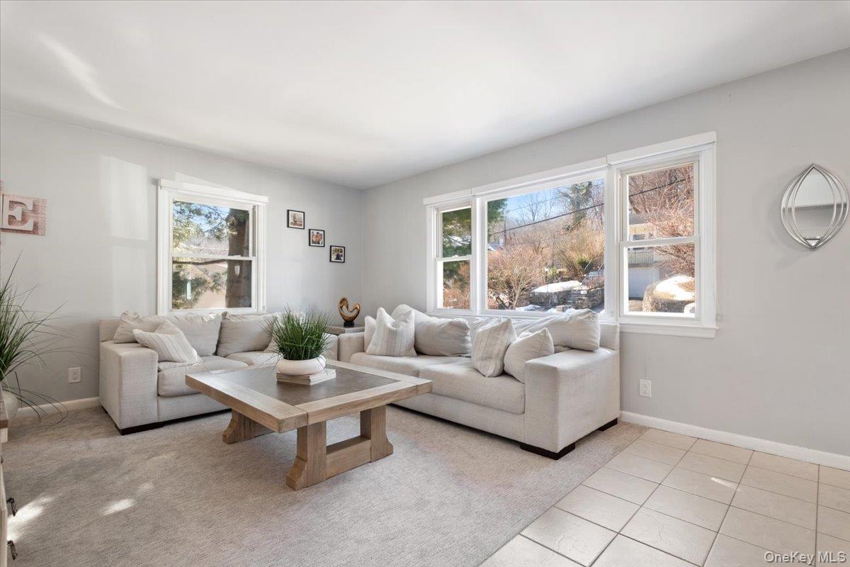 87 Center Street Photo 18