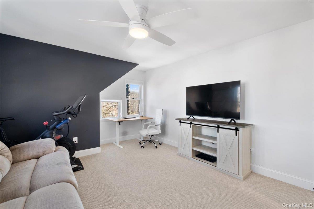 87 Center Street Photo 29