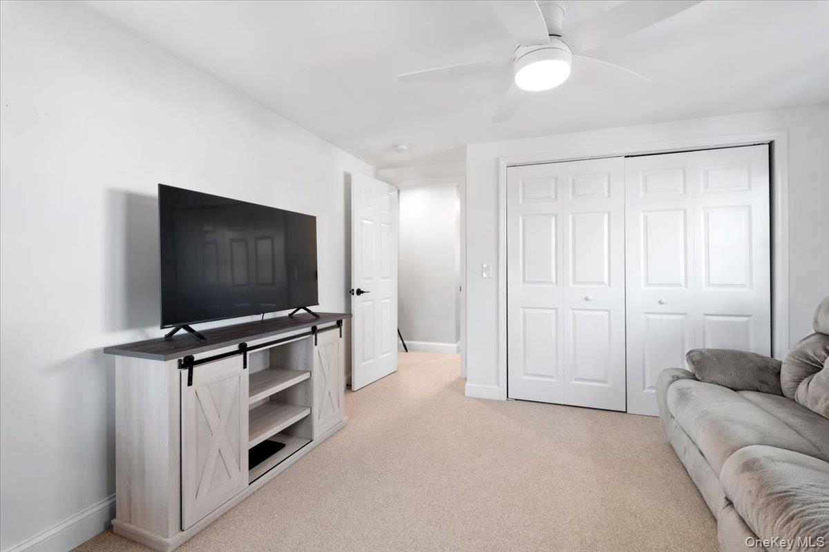 87 Center Street Photo 31