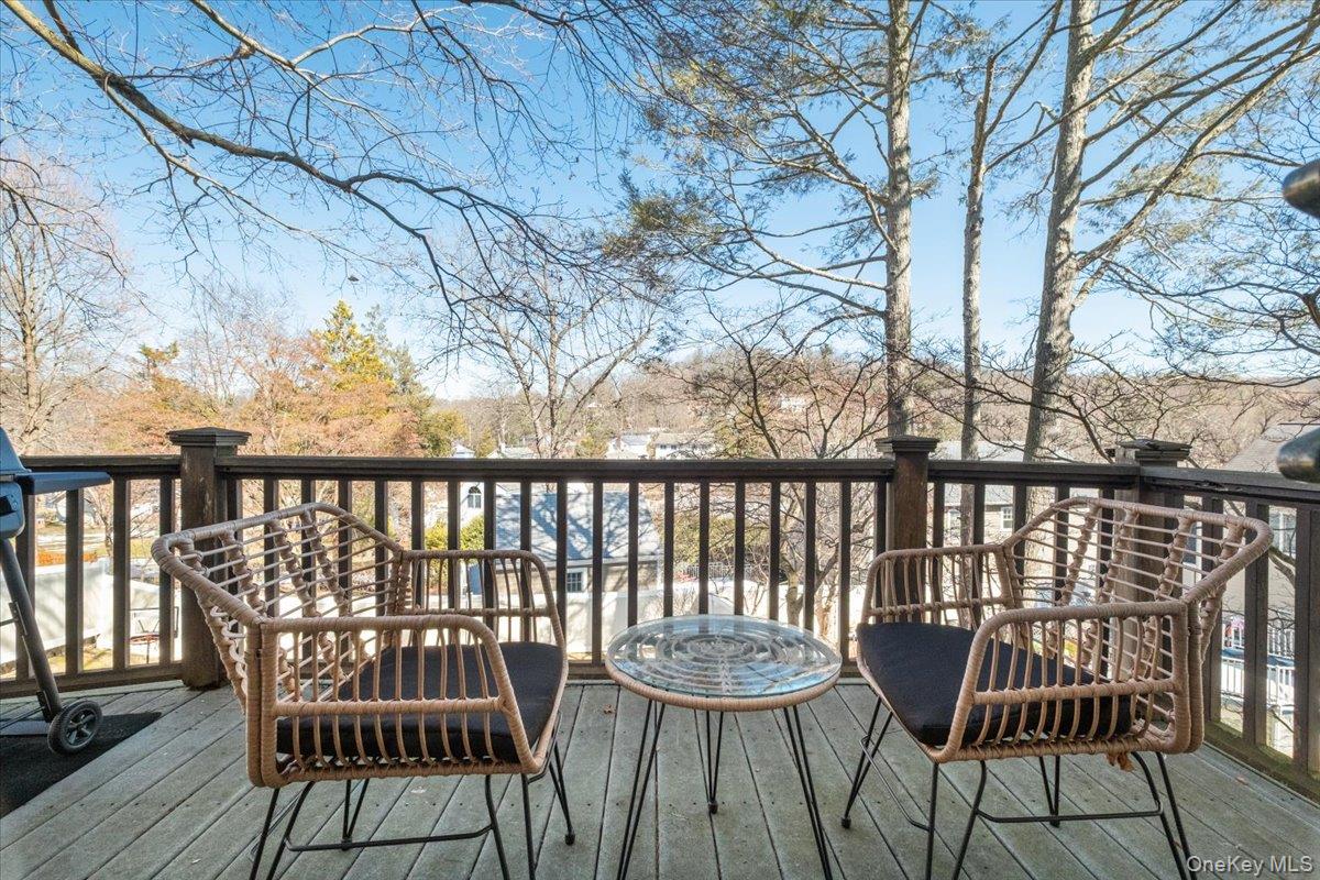 87 Center Street Photo 11