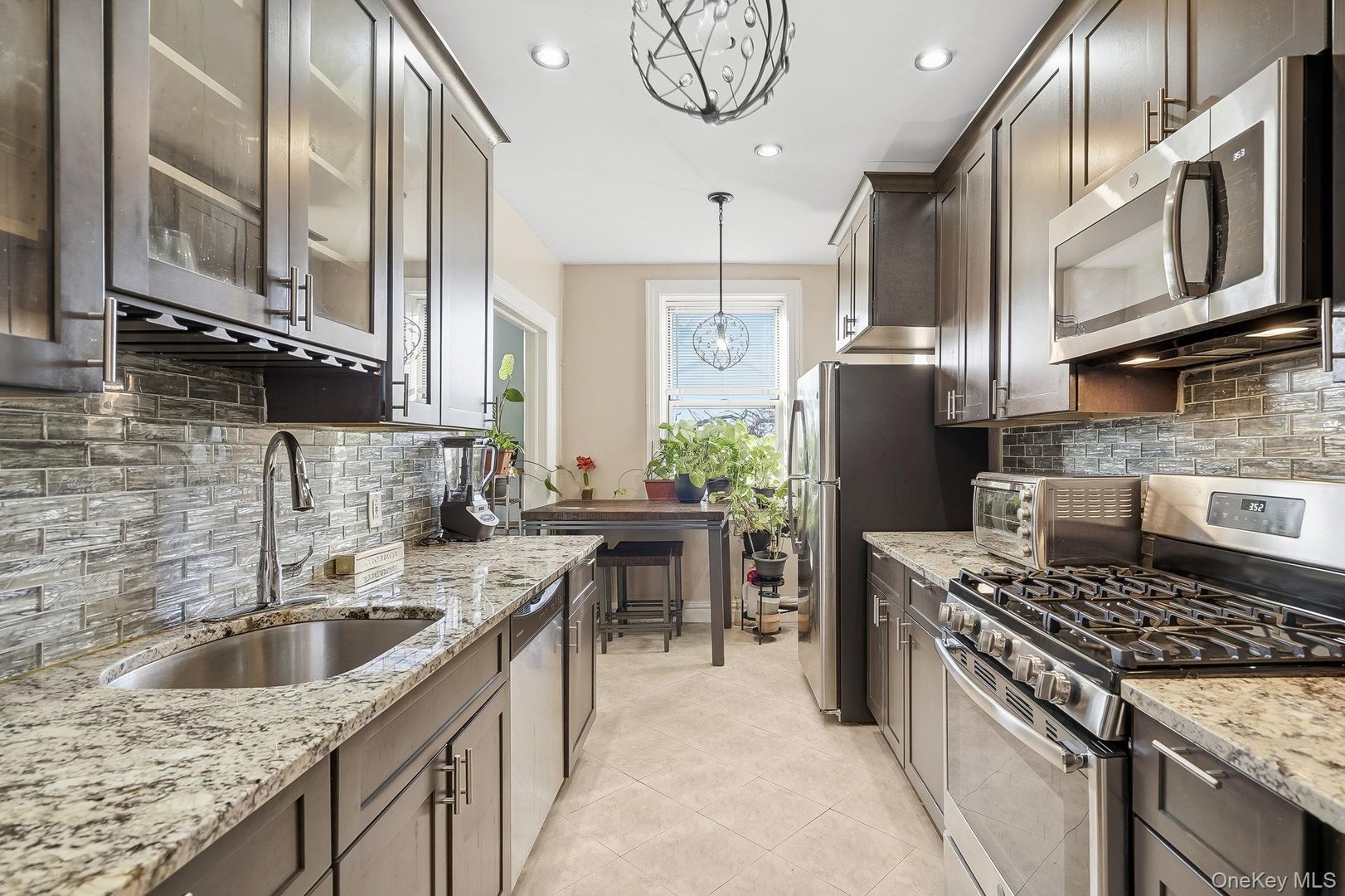 445 Gramatan Avenue  #GD1 Photo 7