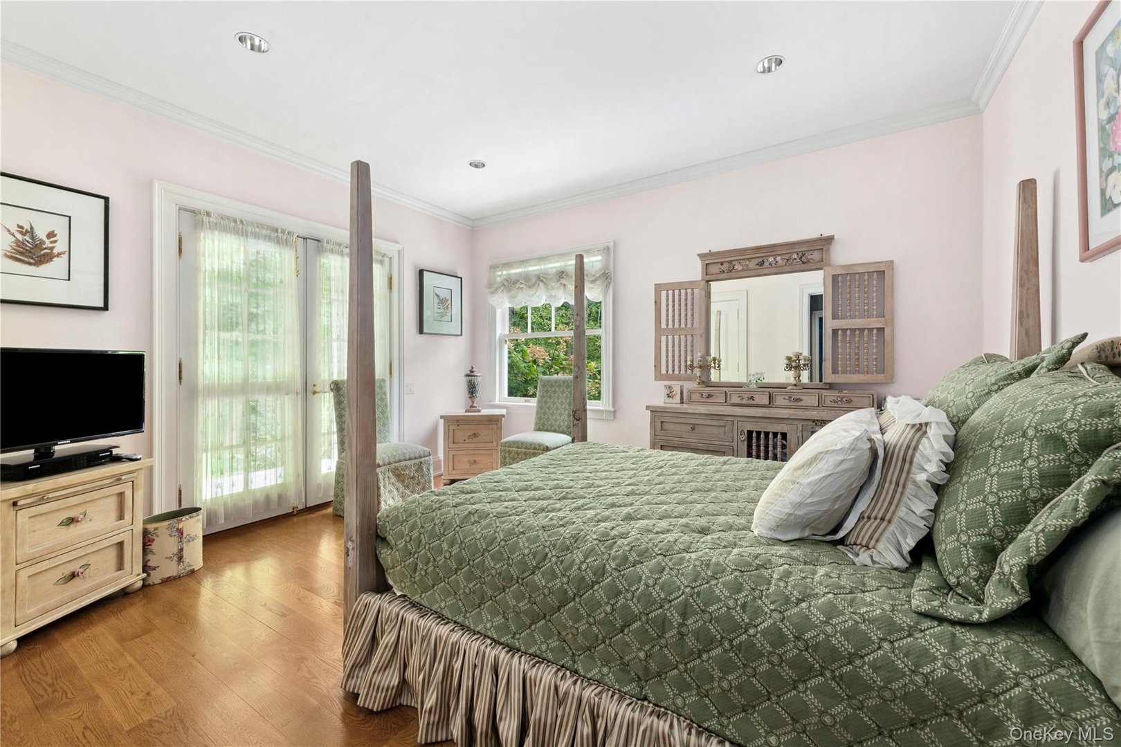 284 W Patent Road Photo 23