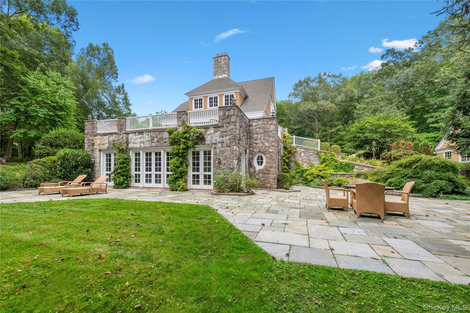 284 W Patent Road Photo 38