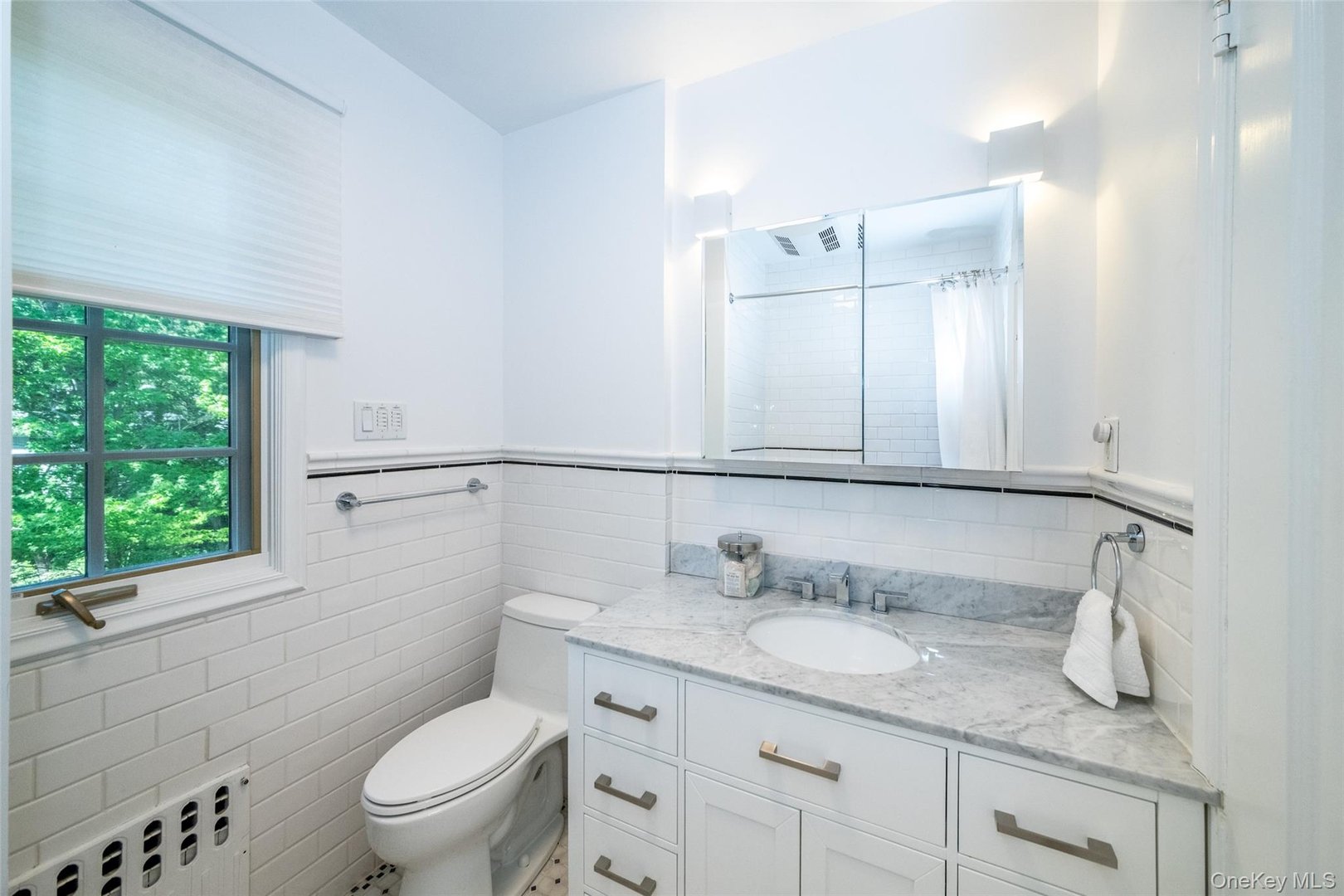 550 Forest Avenue Photo 24