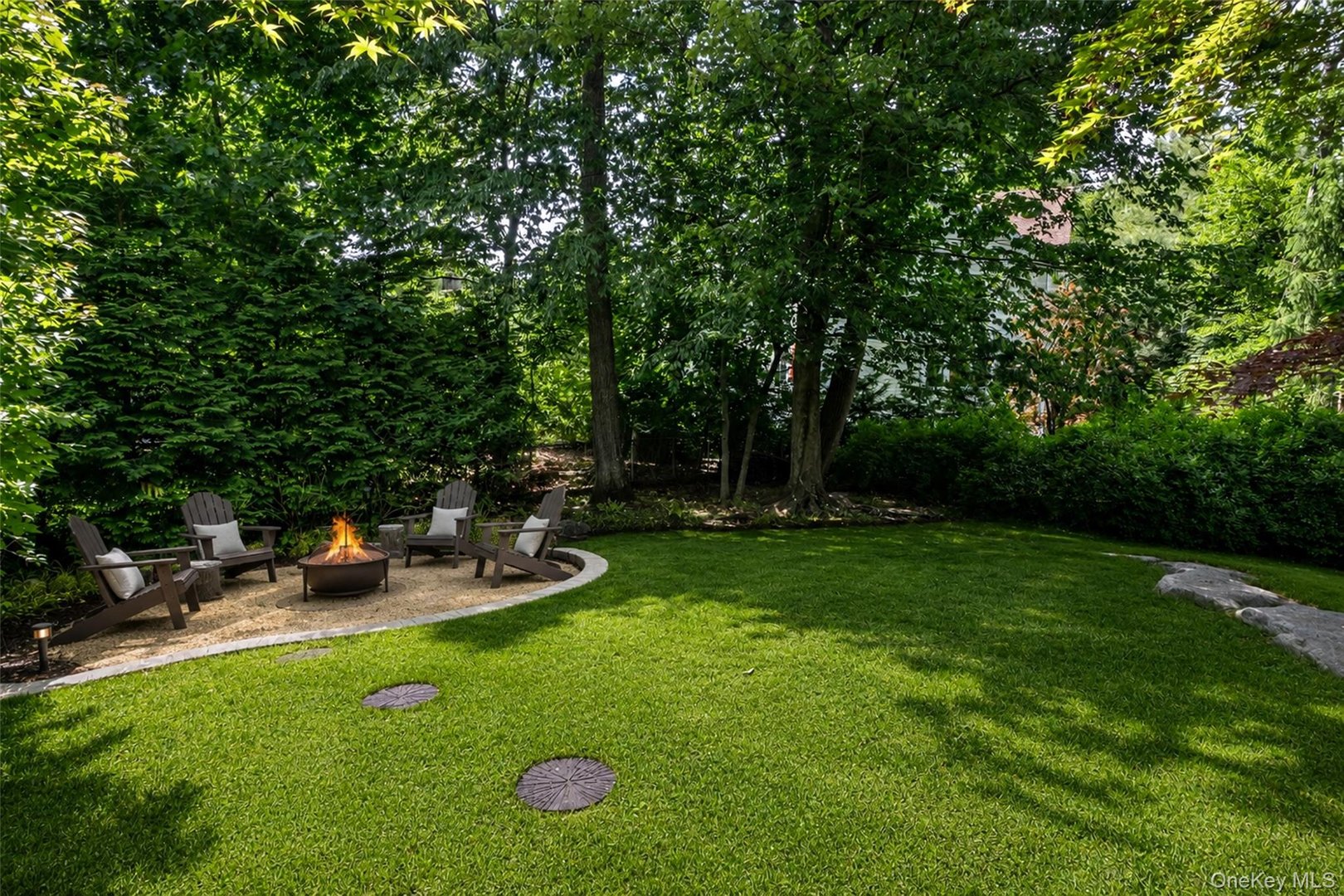 550 Forest Avenue Photo 38