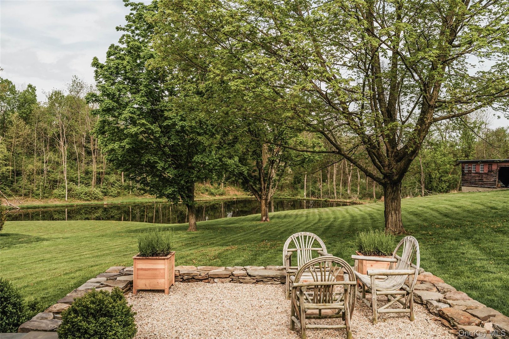 433 Rapp Road Photo 25