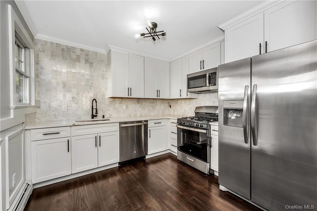 200 Main Street Photo 3