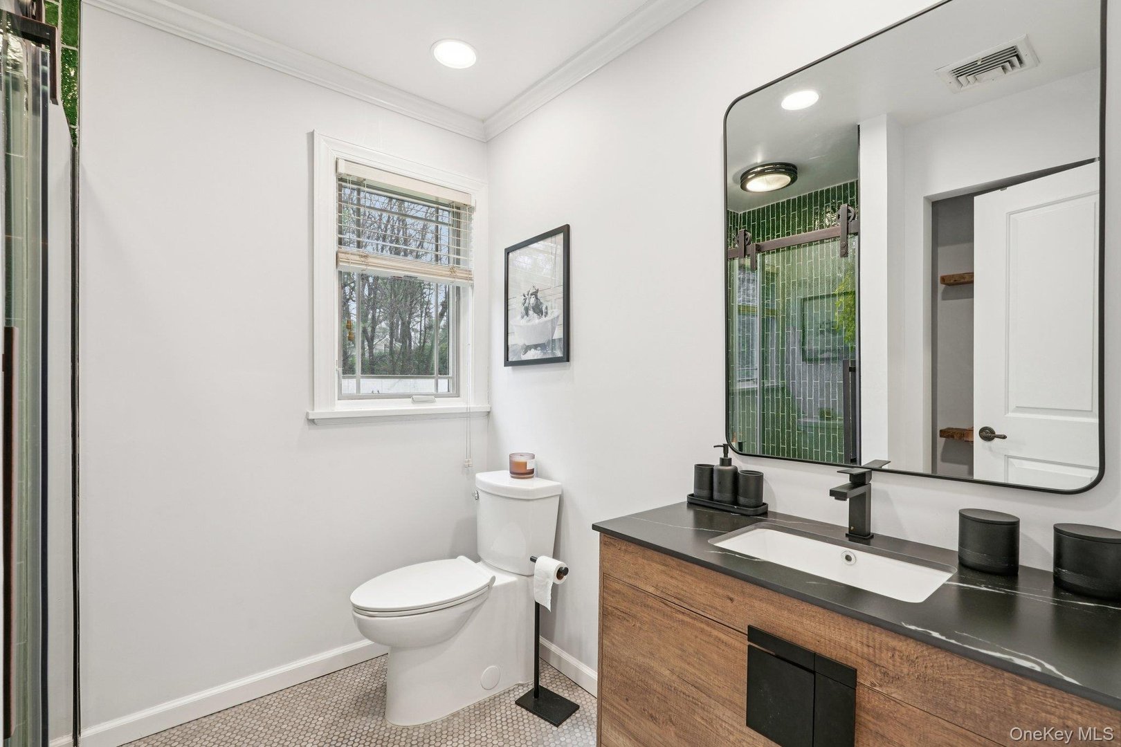 8 Tor Terrace Photo 22