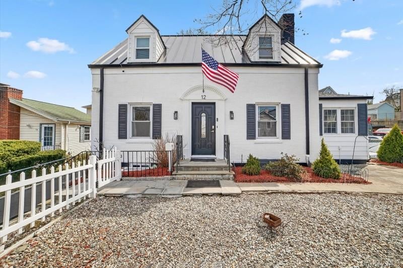 12 N Lawn Avenue Photo 2