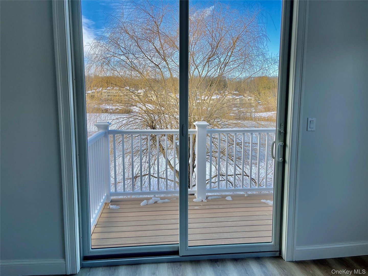 903 Oakridge Common Photo 6