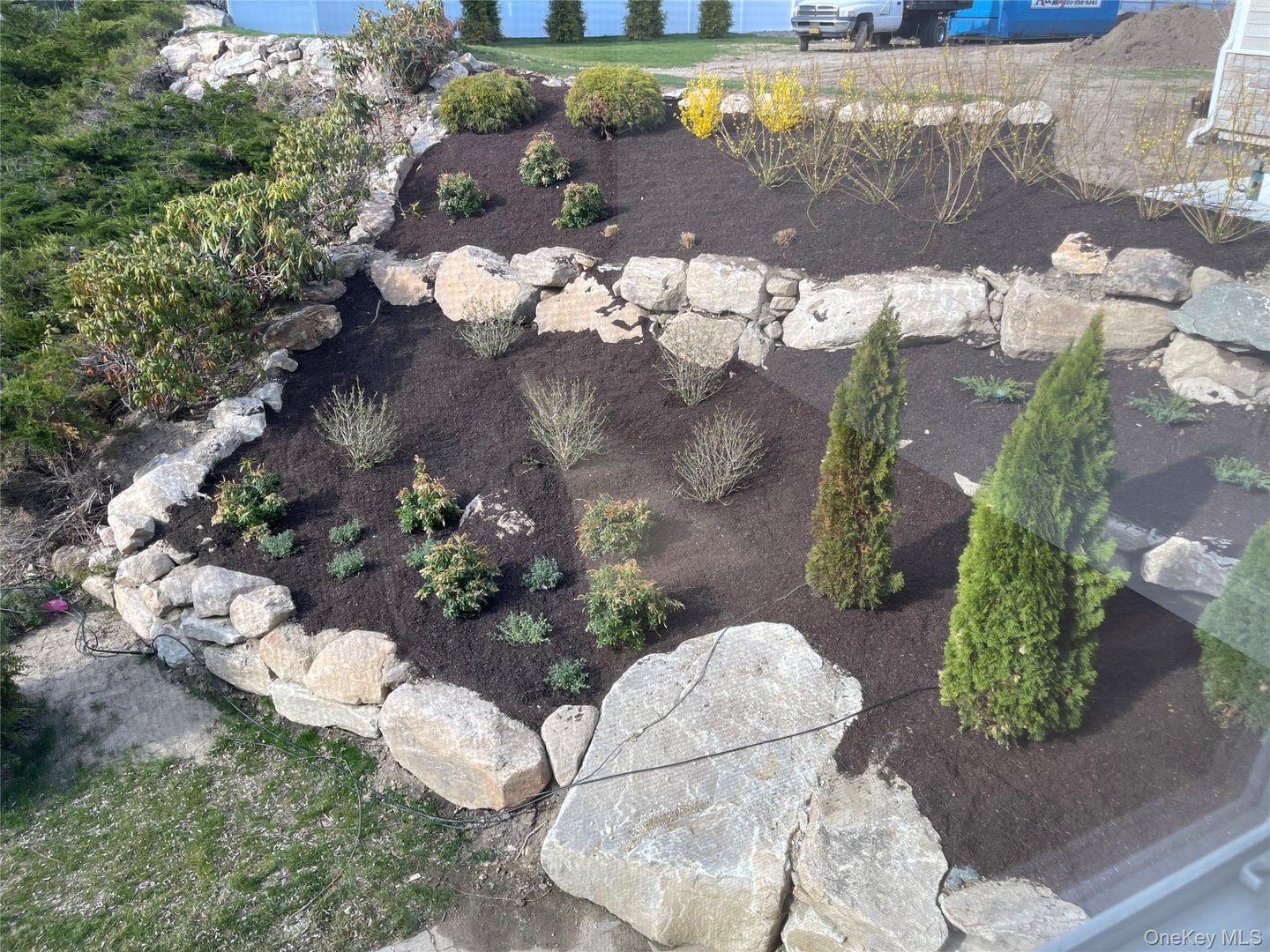 903 Oakridge Common Photo 19