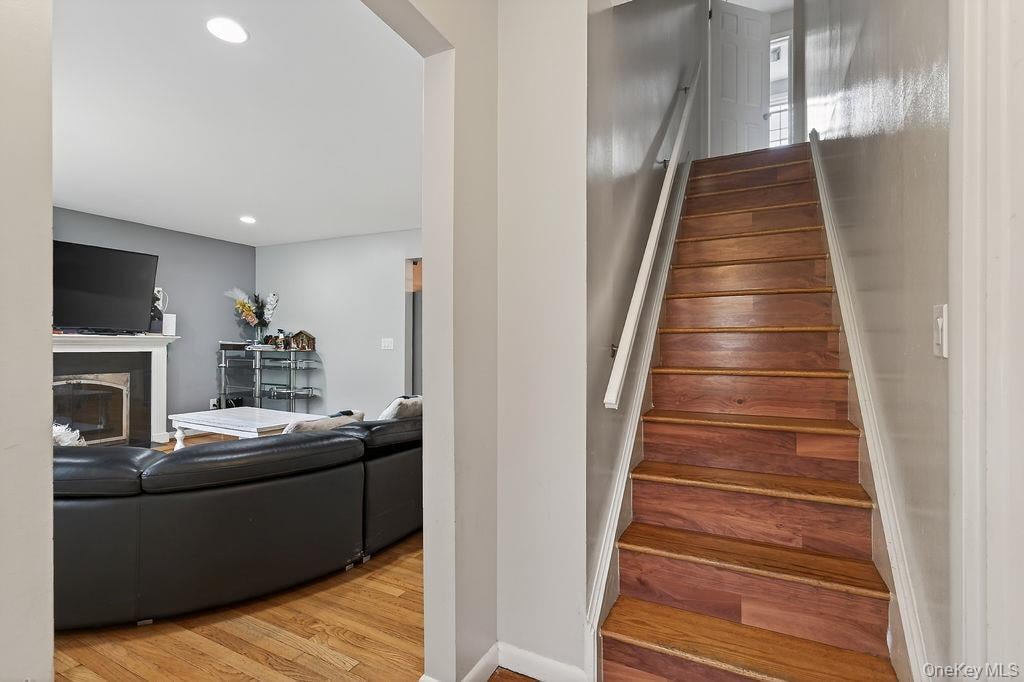 33 S Mortimer Avenue Photo 11