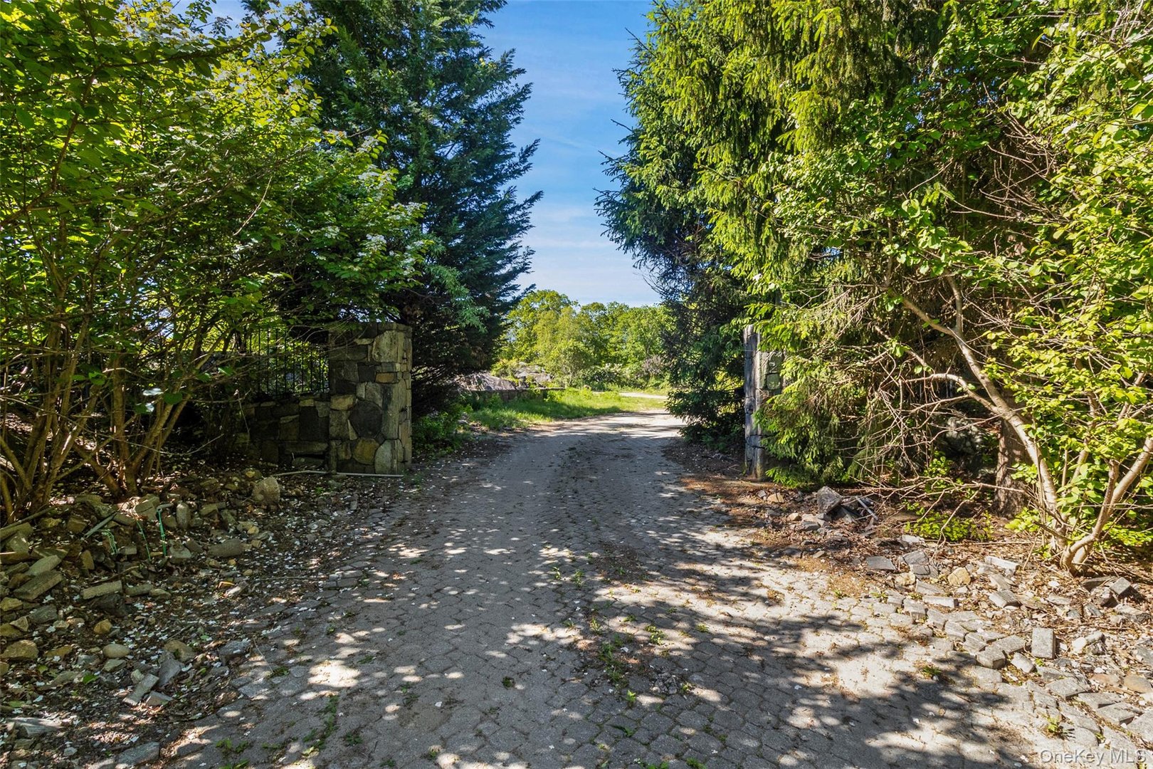 371-383 Pea Pond Road Photo 7