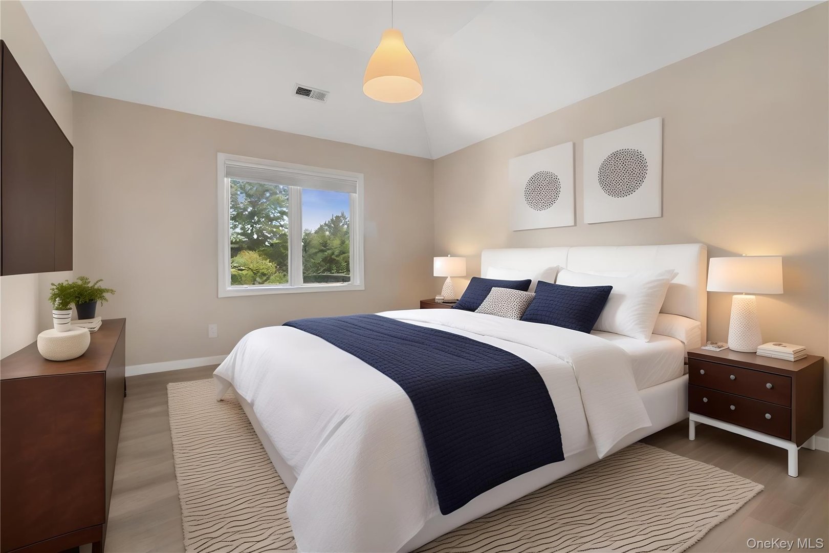 33 Hillandale Road Photo 18