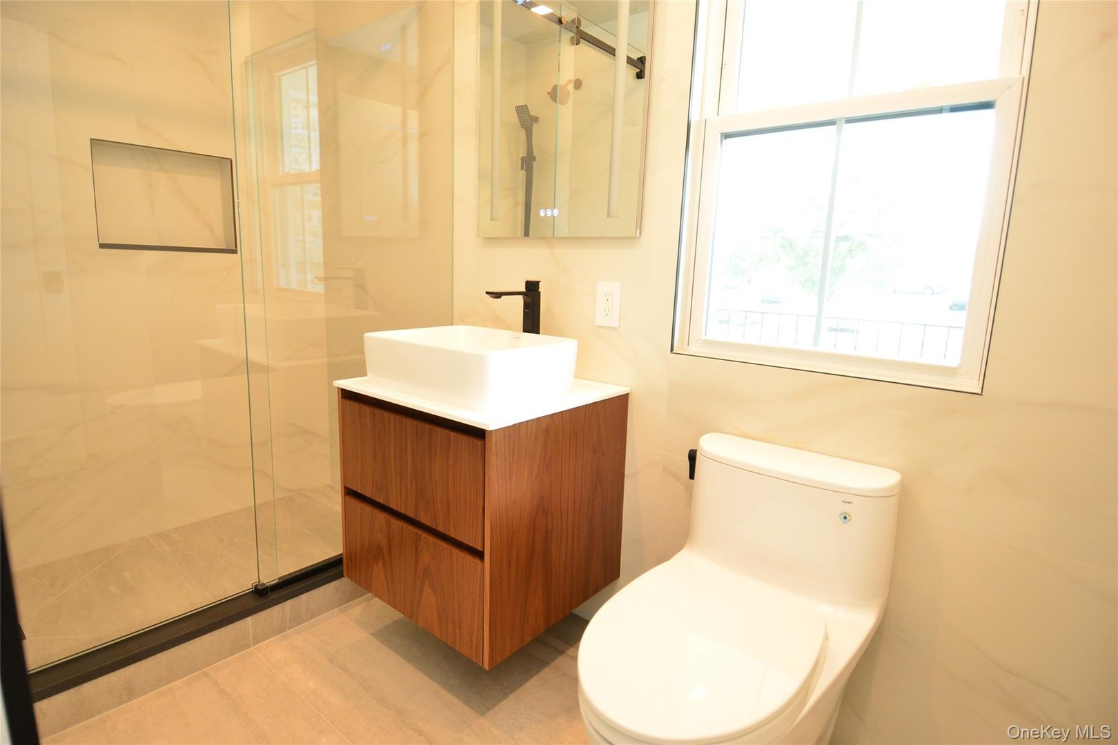 137 Hillside Place Photo 13