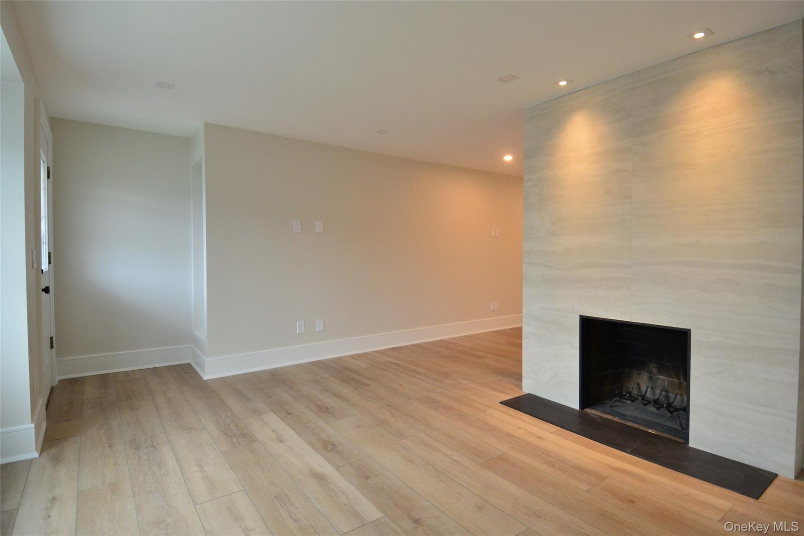 137 Hillside Place Photo 22