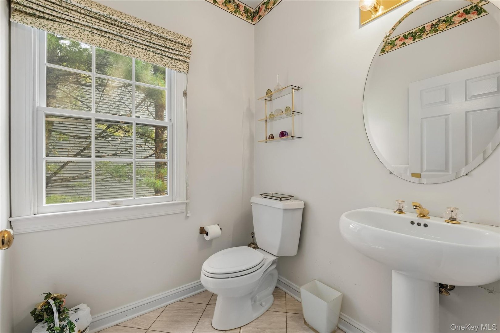 143 Euclid Avenue Photo 11