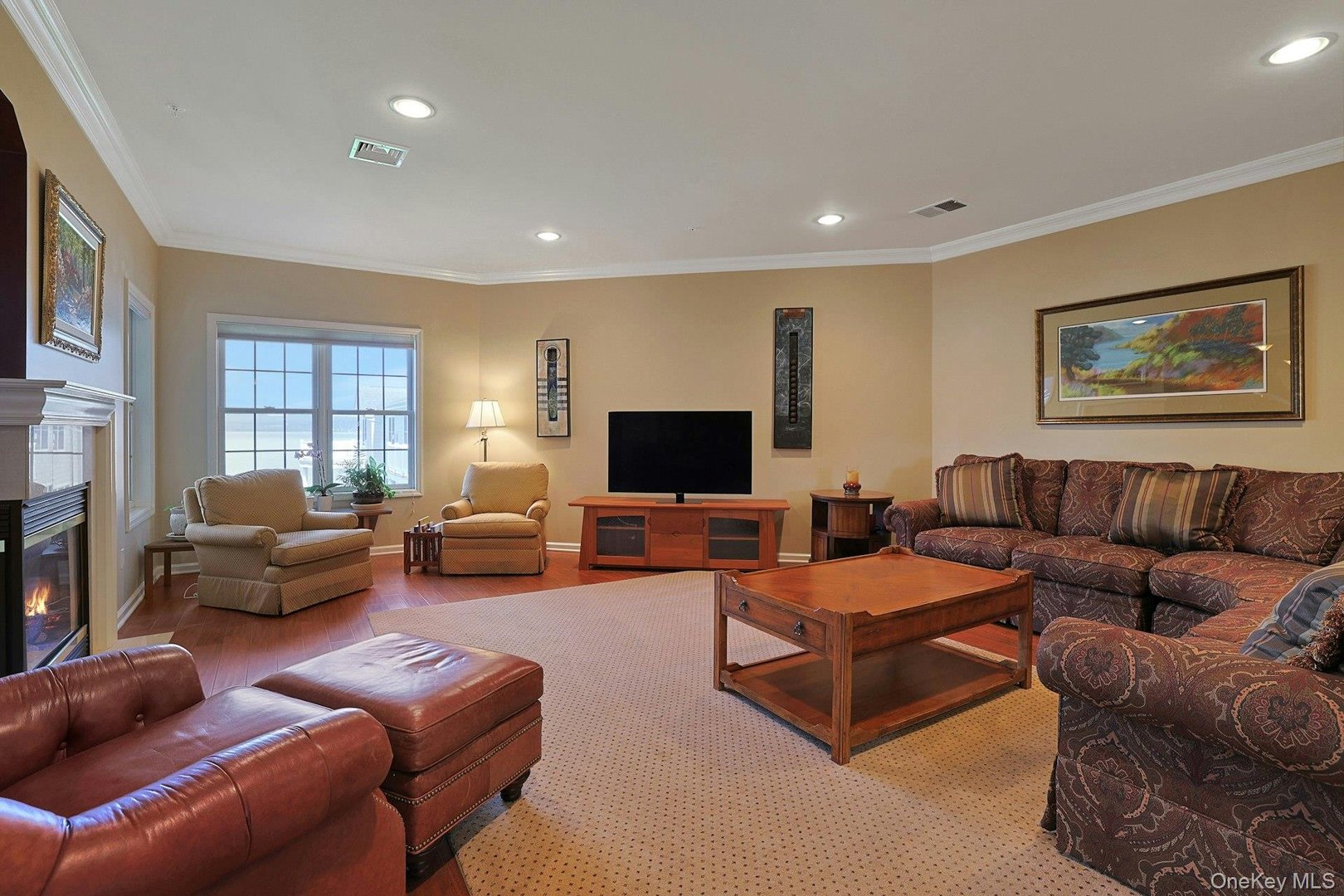 806 Half Moon Bay Drive Photo 10