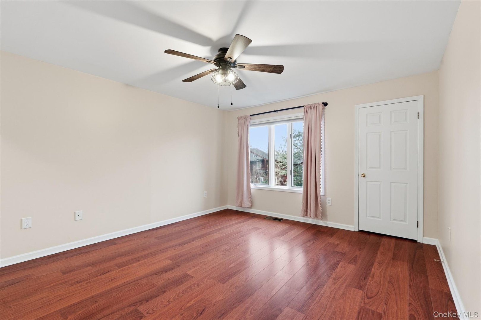 17 Knoll View Photo 20
