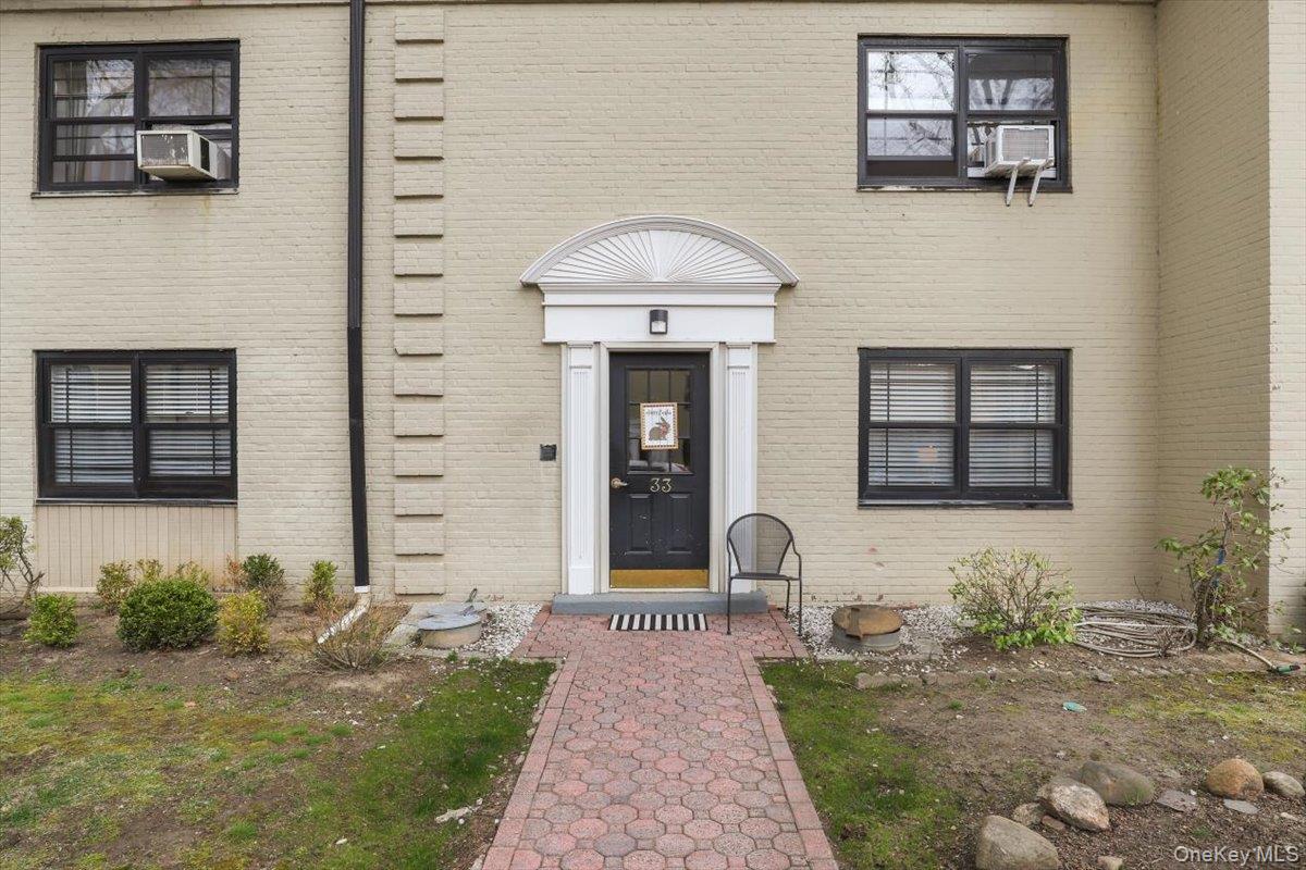33 Manchester Road  #2R Photo 1