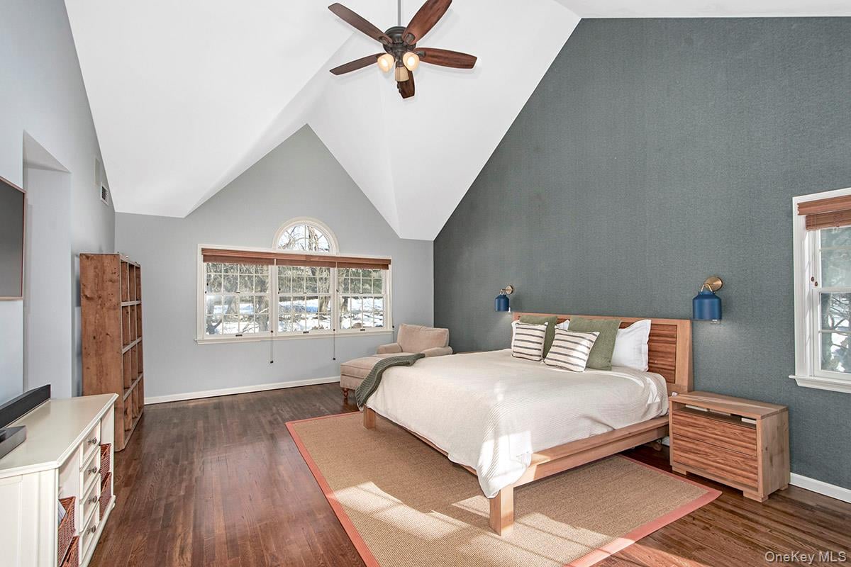 415 Sarles Street Photo 22