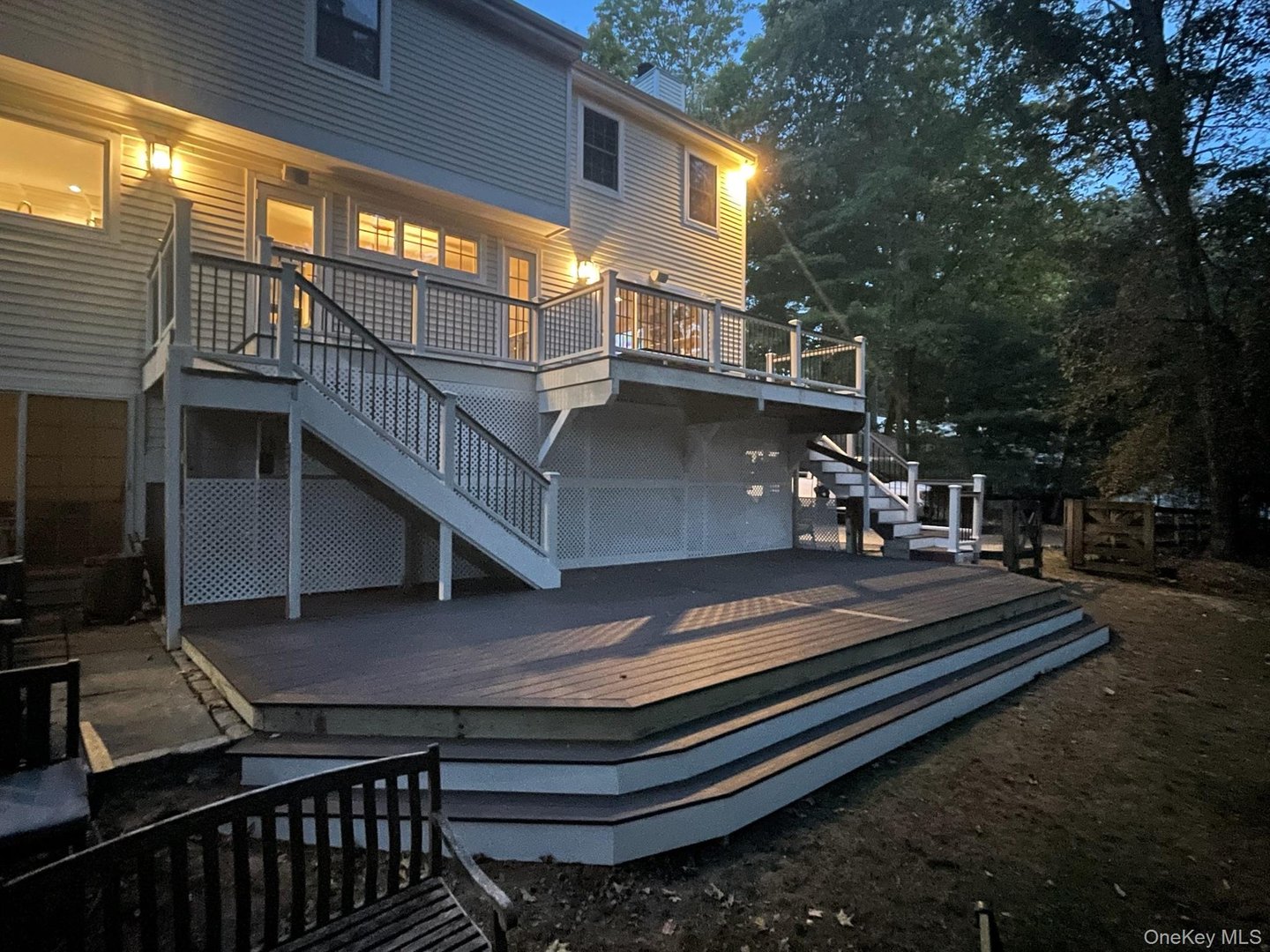 415 Sarles Street Photo 34