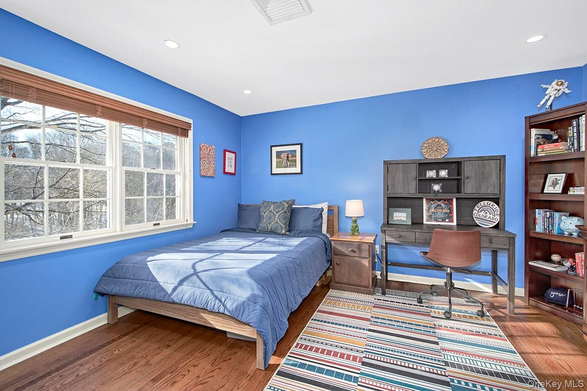 415 Sarles Street Photo 26
