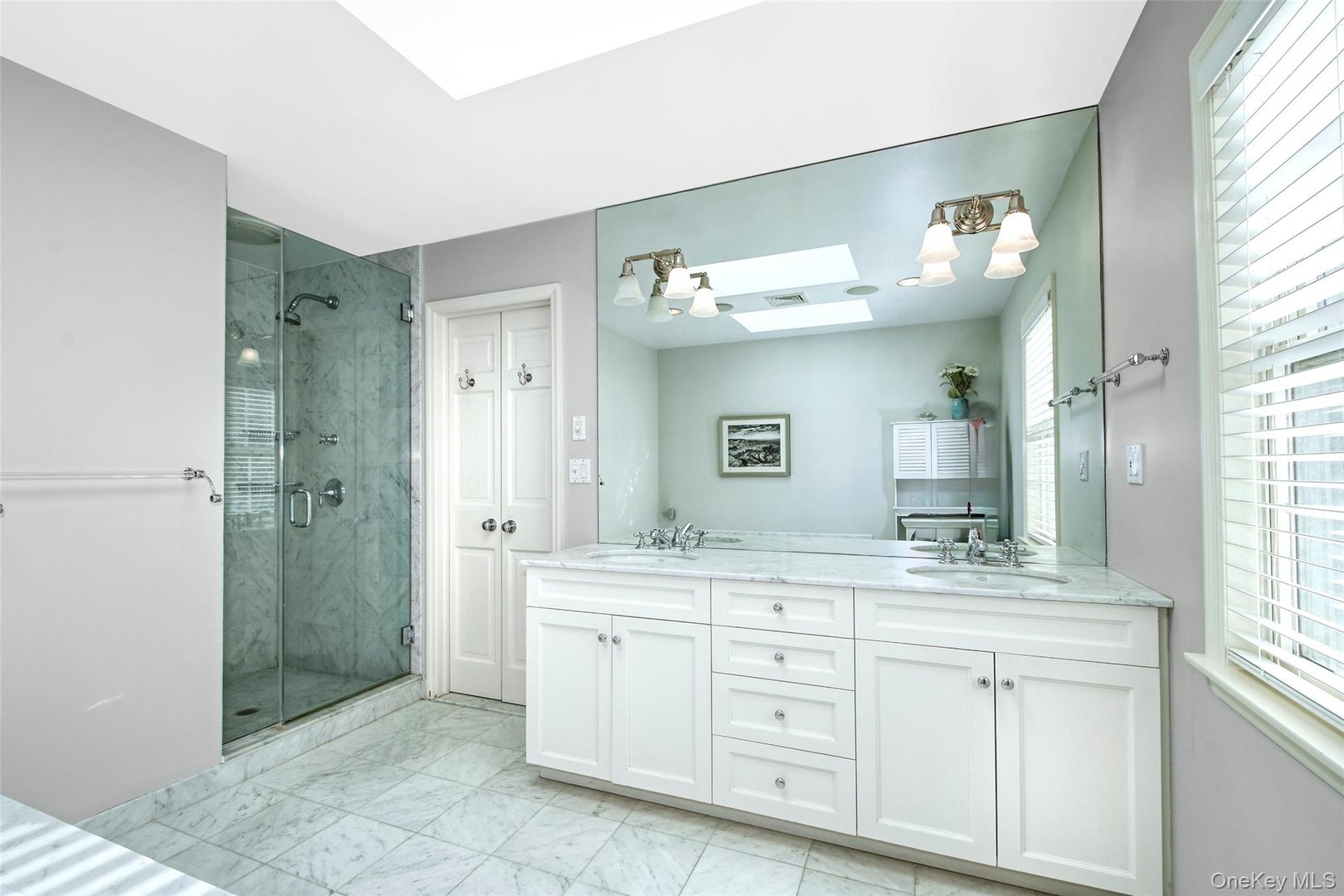 415 Sarles Street Photo 24