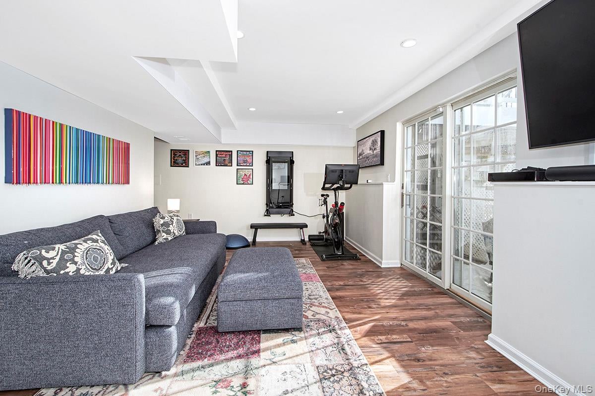 415 Sarles Street Photo 29