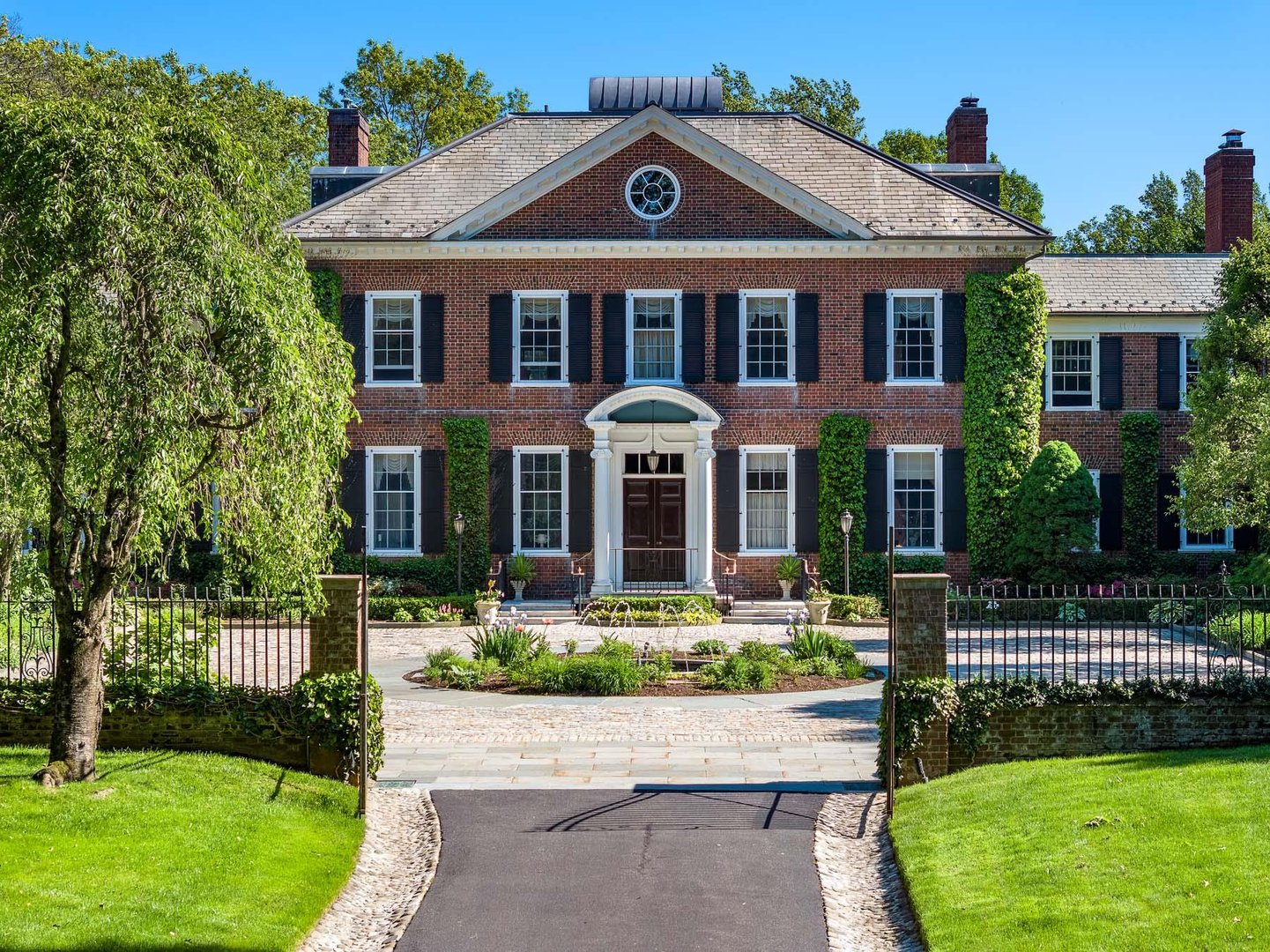 842 Sleepy Hollow Road Photo 2