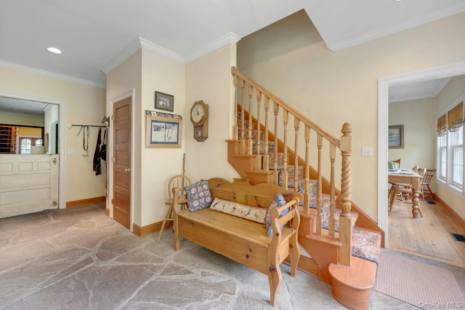 209 Hardscrabble Road Photo 5