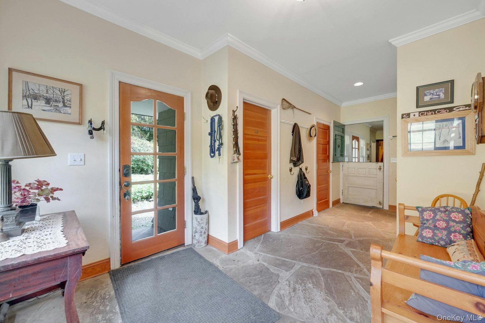 209 Hardscrabble Road Photo 6