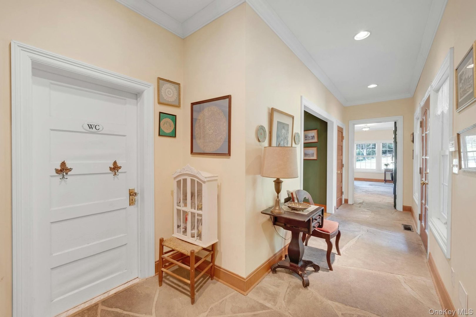 209 Hardscrabble Road Photo 19