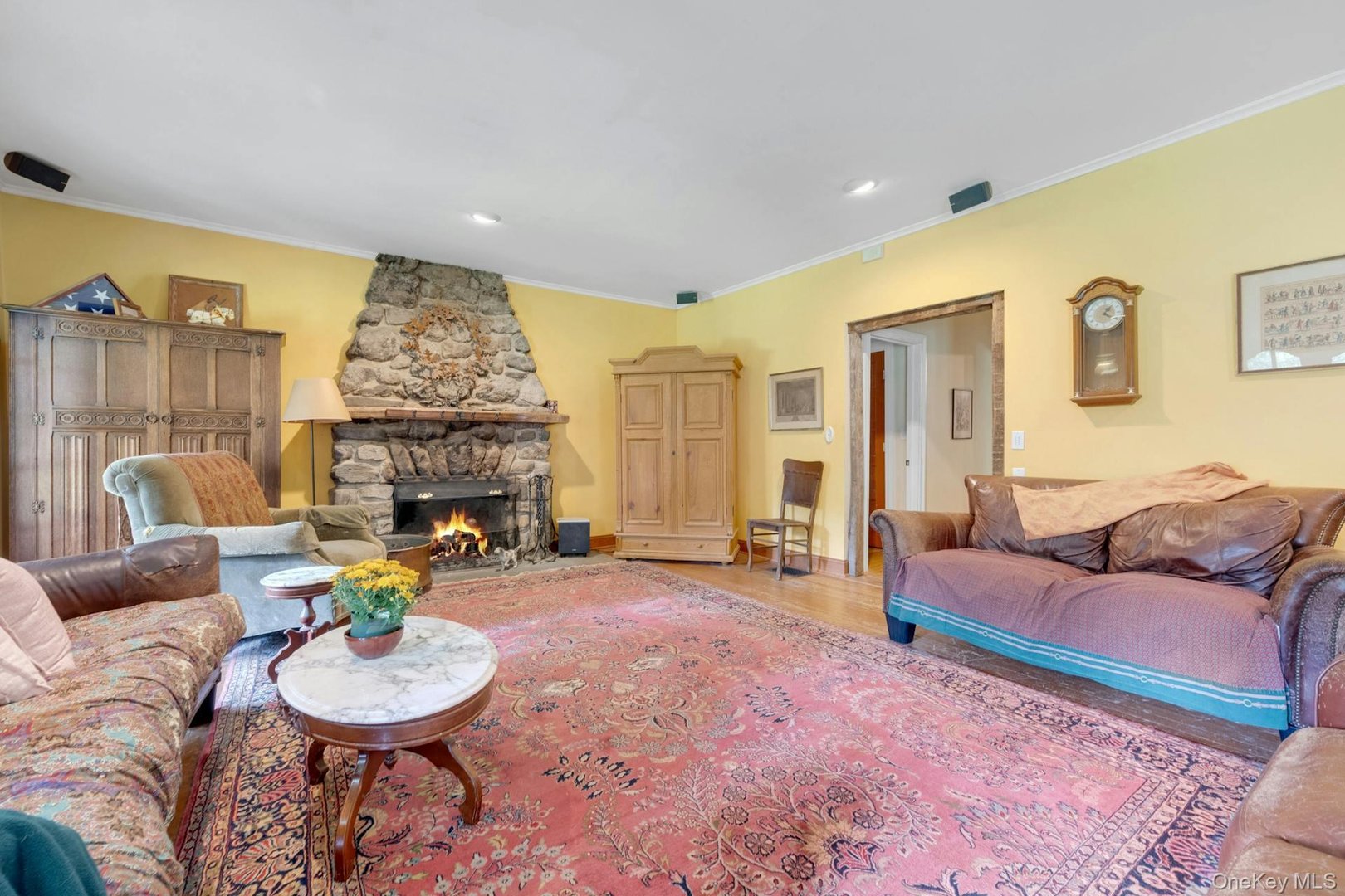 209 Hardscrabble Road Photo 17