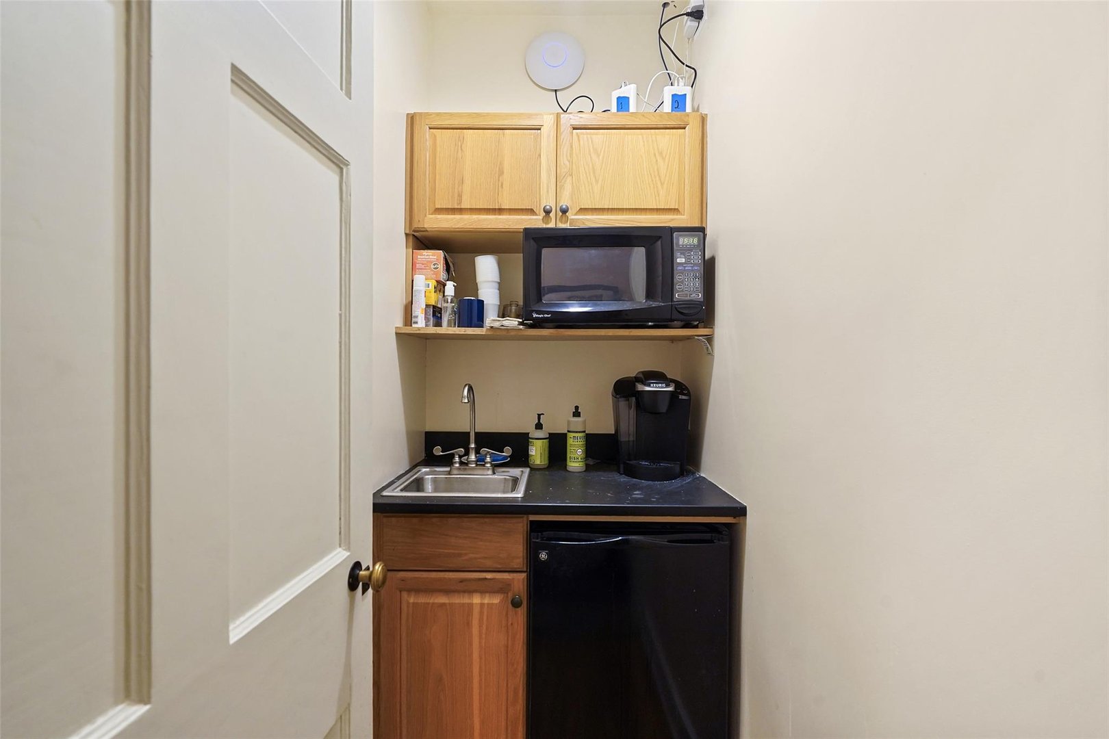 413-415 Bedford Road Photo 16