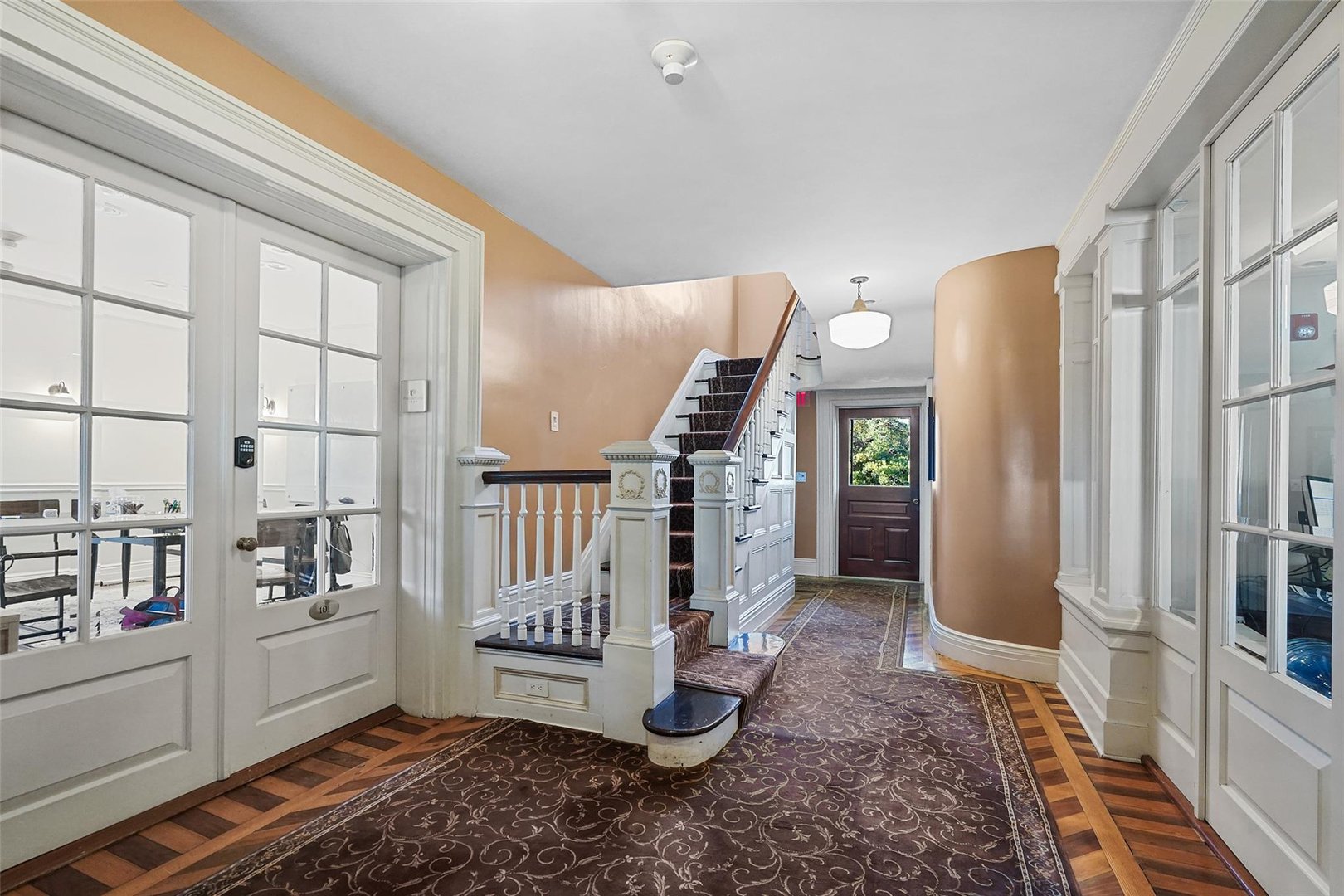 413-415 Bedford Road Photo 5