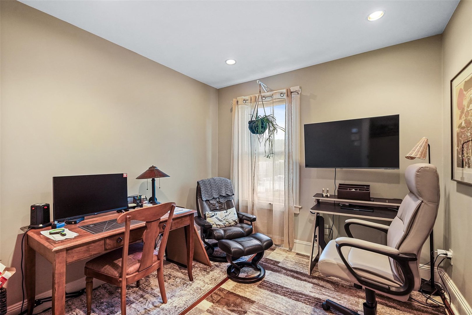 413-415 Bedford Road Photo 15