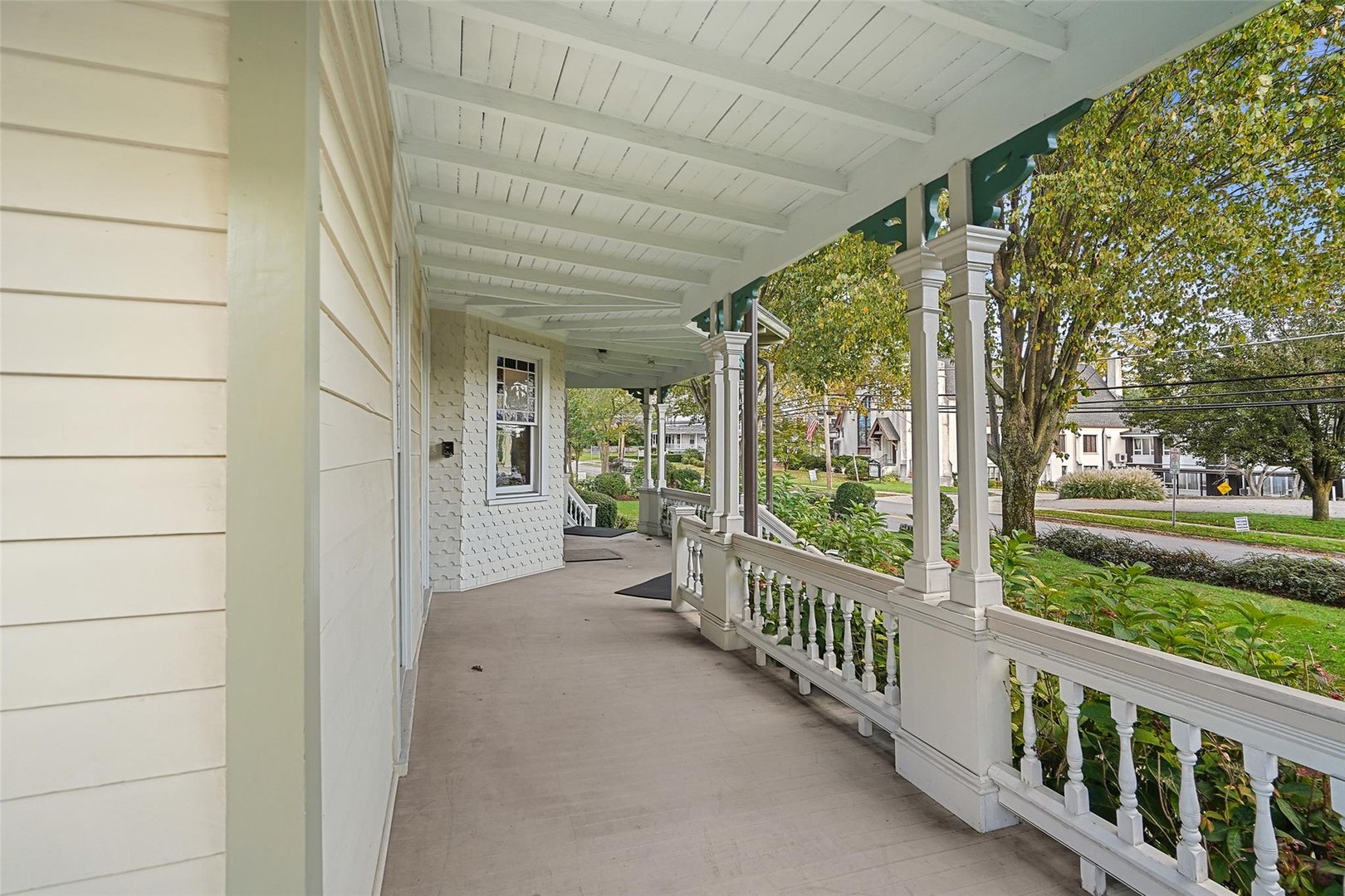 413-415 Bedford Road Photo 23