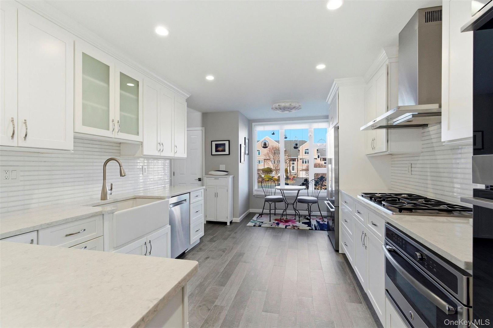 216 Gair Street Photo 9