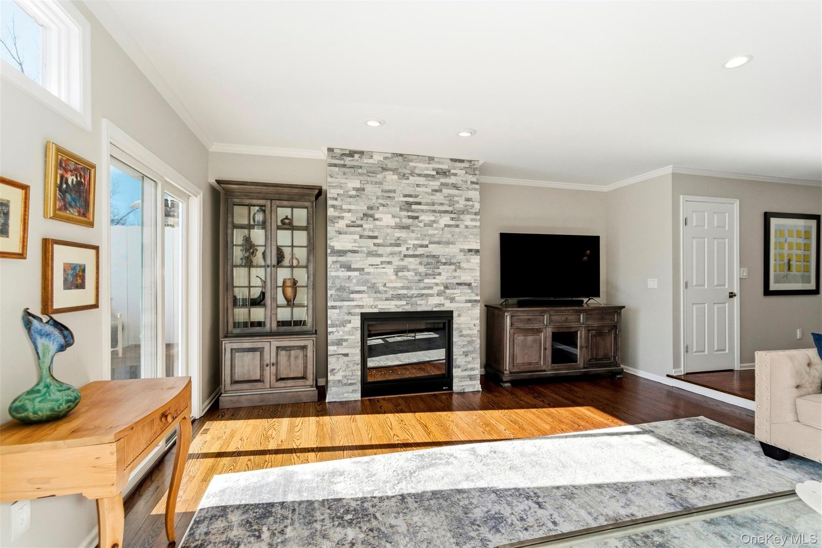 216 Gair Street Photo 2