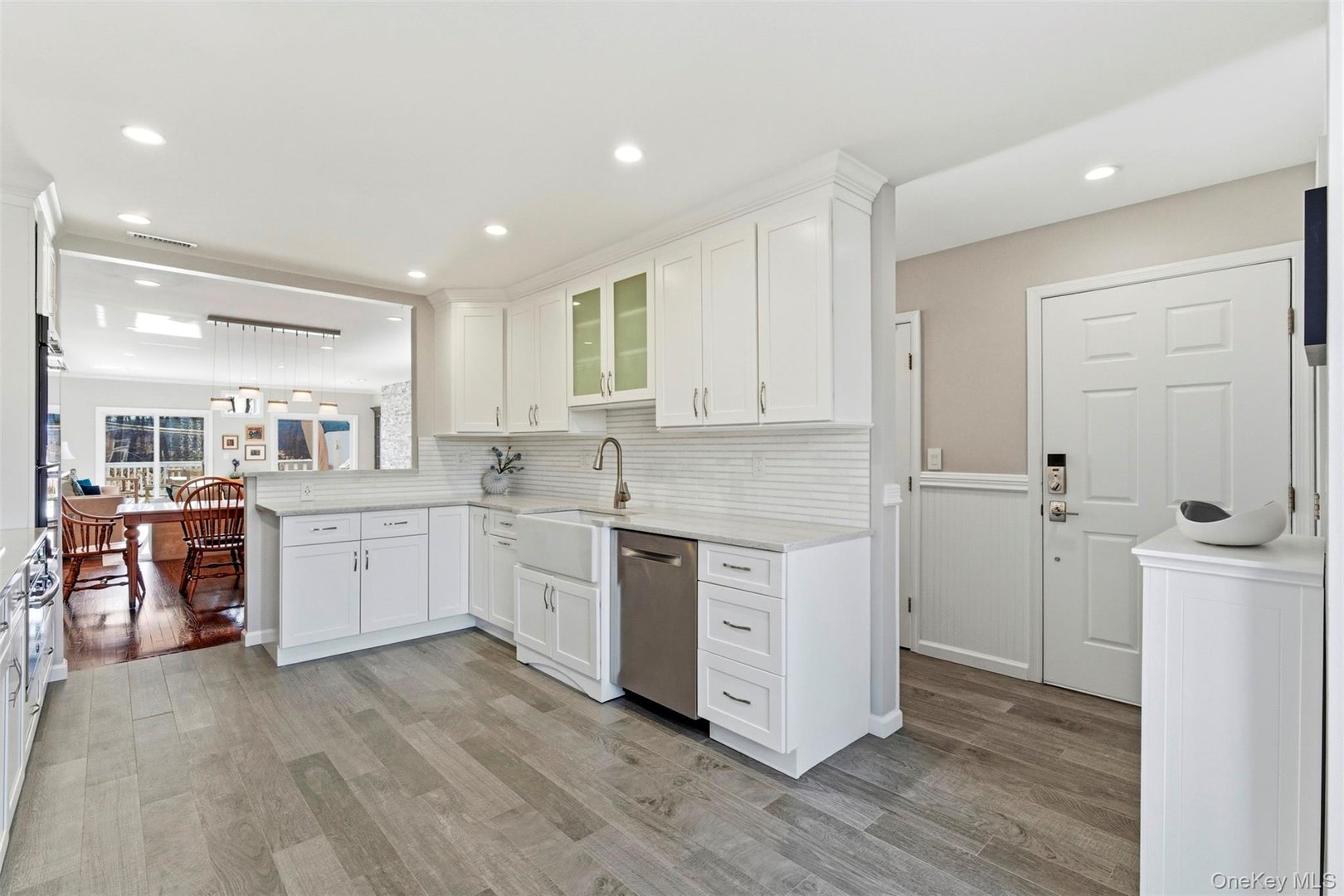 216 Gair Street Photo 7